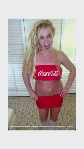 ass blonde britney spears celebrity dancing legs natural tits gif