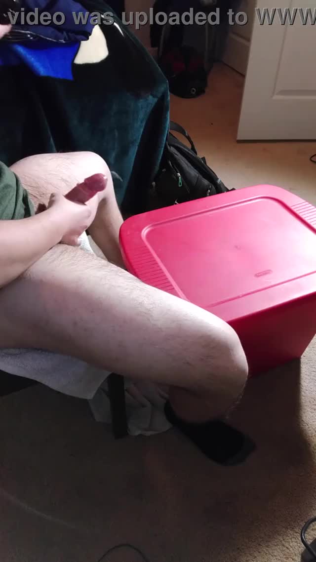 Massive cumshot from fleshlight