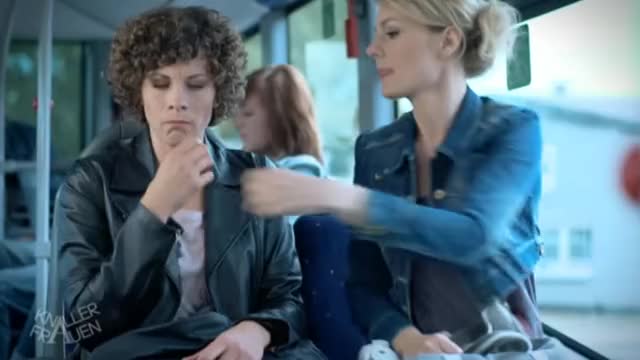 martina hill lesbian