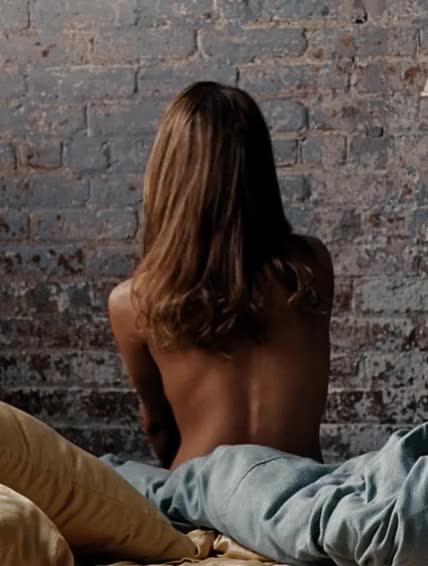 (118780) Jessica Alba side boob in Awake