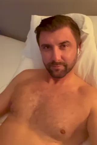 I have a little under 2 hours before I have to check out of this hotel… [39]