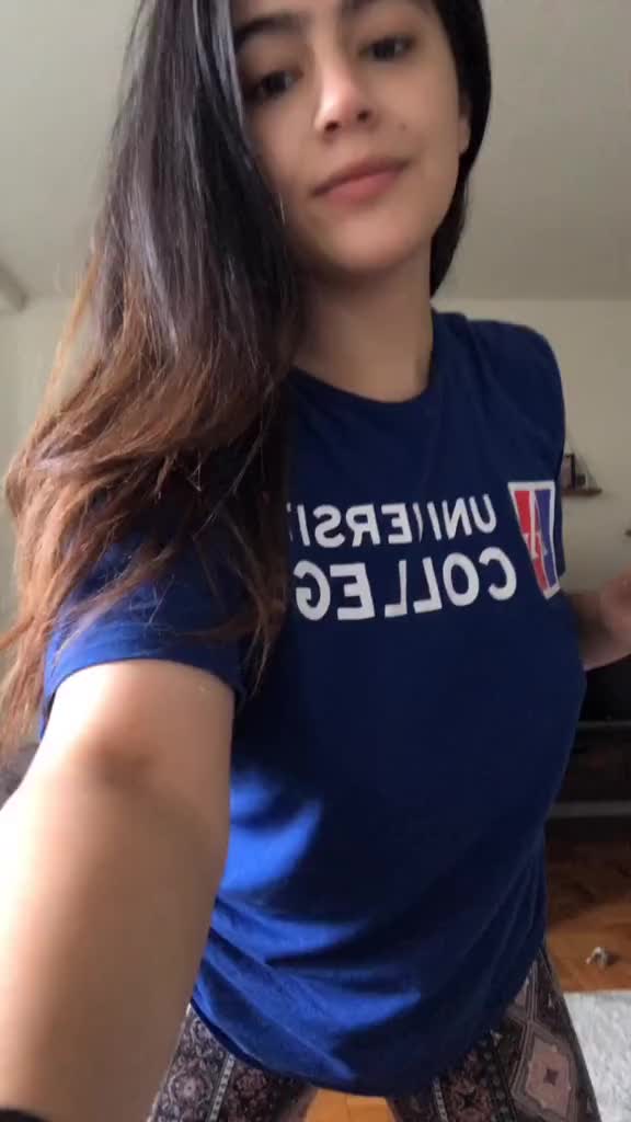 Snaptik 6877622836295437574