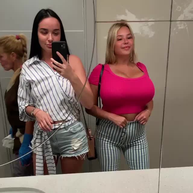 hangin in the girls room