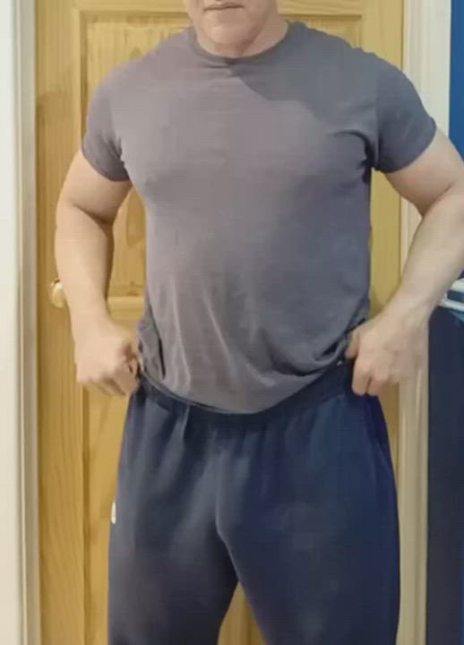 53yr old Dad in sweats