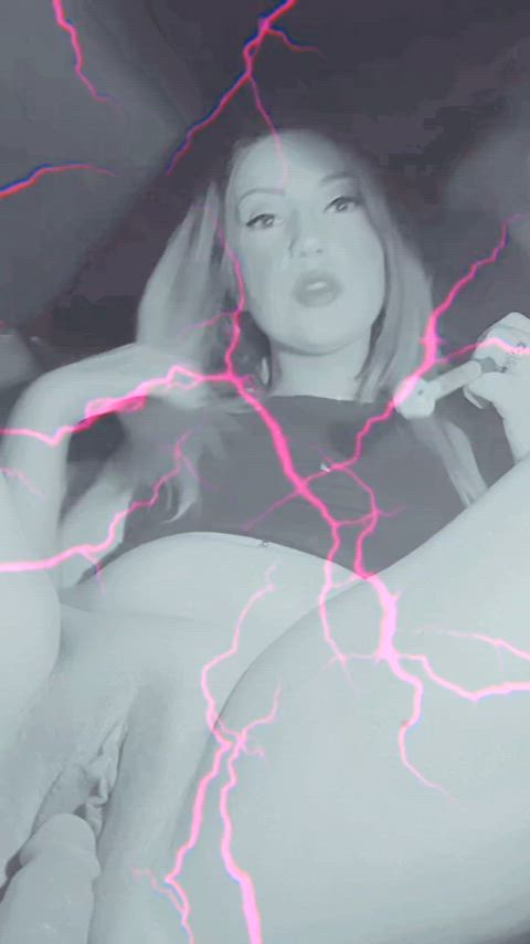 Sex full of adrenaline, this pussy put you right to sleep just like a sedative..
