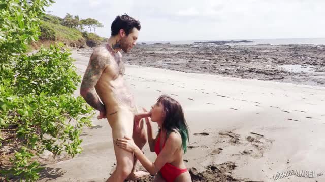 Janice Griffith Beach Deepthroat Blowjob
