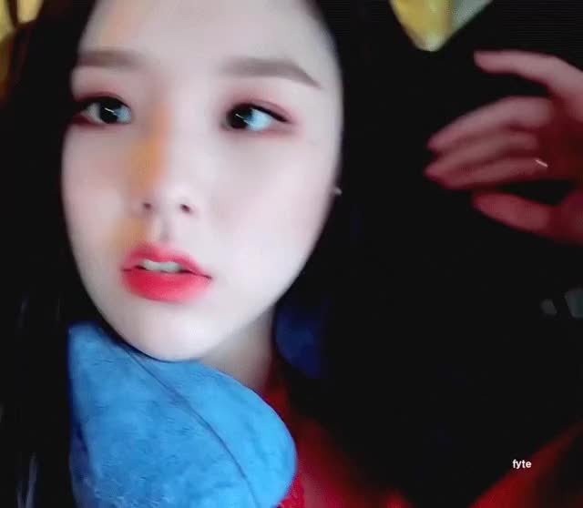 D9wgxOKU0AE-bSH