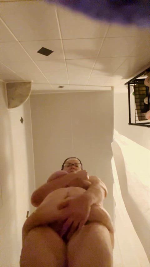 Your BBW Goddess is back for worship, pigs 🤑😘