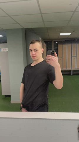 I go full commando for quick access. Here, suck it quickly. What you mean risky?