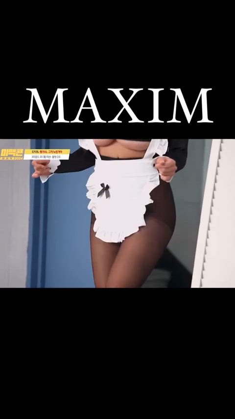 asian korean model sexy underboob gif