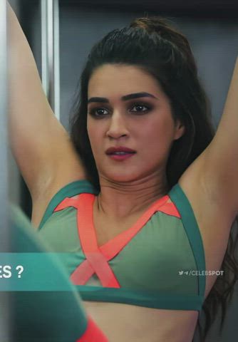 Kirti Sanon 🥵💦