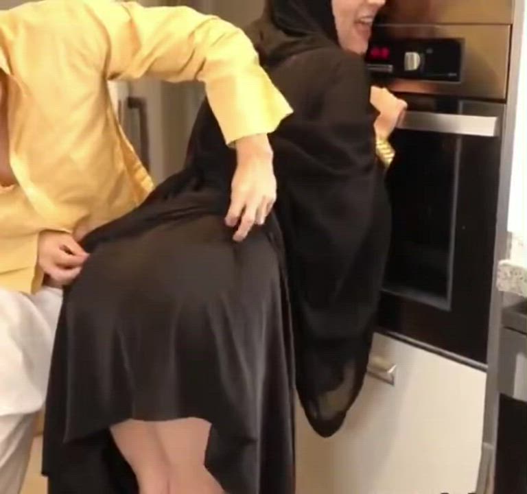 That ass reveal !!
