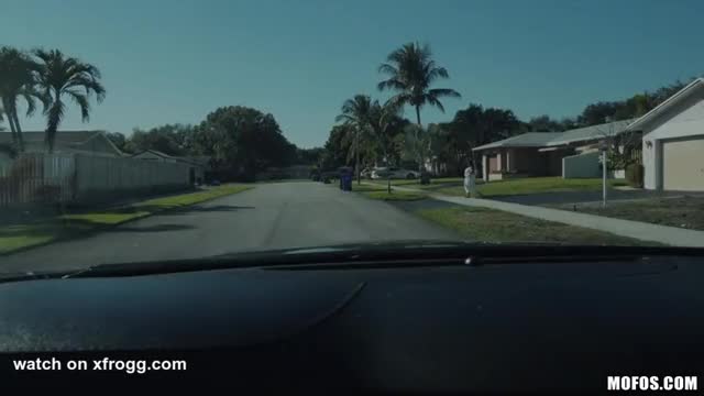 Claire Black - Running Down the Sheet [Stranded Teens] http://bit.ly/2J3NIGP <GIF