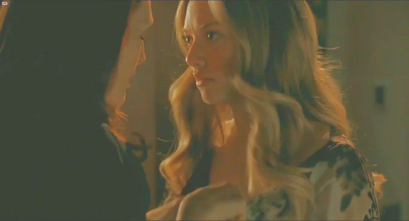 Amanda Seyfried GIF by amatines