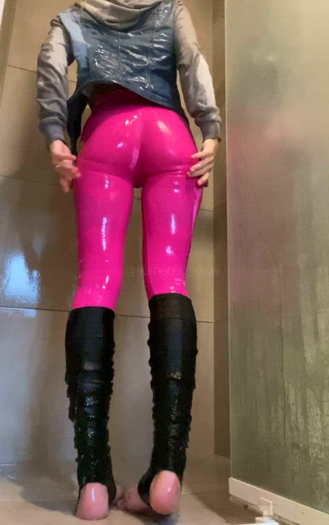 Jiggle jiggle!