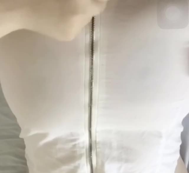 Super tight top holds the melons down