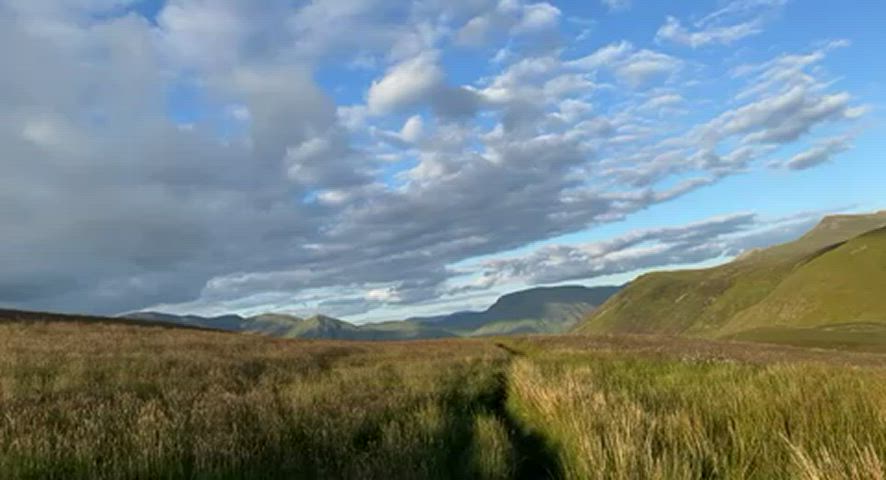 Do you like the British scenery?😈😈😈
