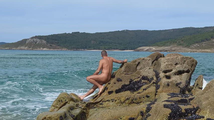 Nude splash underwater