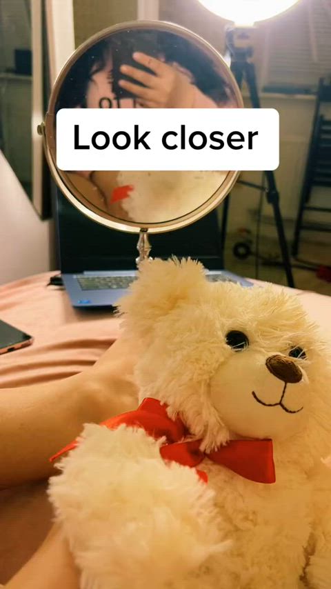 flashing pussy pussy lips shaved pussy tiktok gif