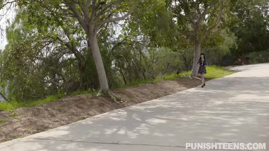PunishTeens.17.03.13.Charlotte.Sartre.XXX.1080p.MP4-KTR.mp4 20200403 051641
