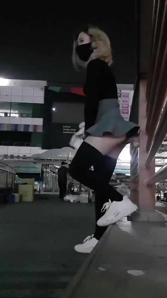 T-girl fucks her dildo out in public and doesn't care who sees