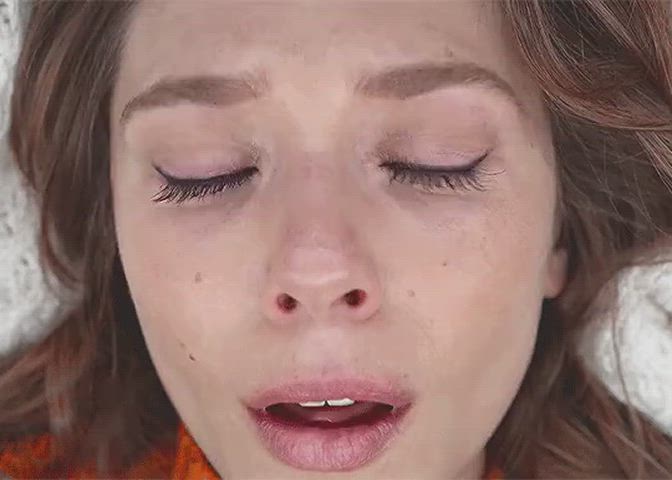 elizabeth olsen facial expression orgasm gif