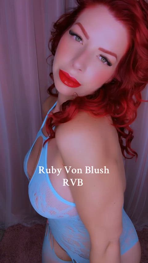 booty cleavage cosplay long hair nude onlyfans redhead stockings tease teasing gif