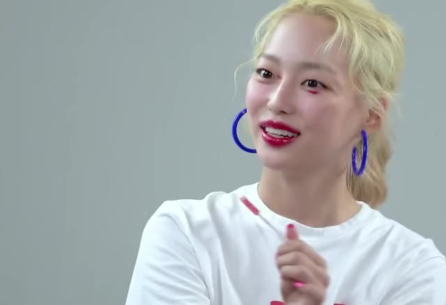 200707 CLC 장예은 Yeeun Cheat Key 73 ALLURE Photoshoot 촬영 비하인드 [CjH8wUvQw5M]-9