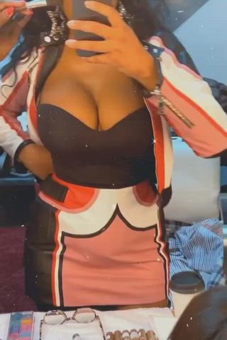 Keke Palmer's busty body