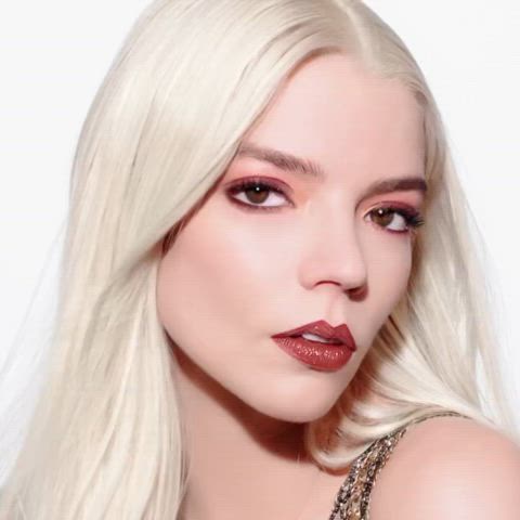 blonde celebrity lips tease gif
