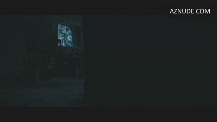 Amber Anderson - Skin Walker (2019)