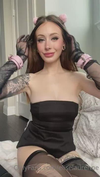 Elise Laurenne Hitachi Masturbating