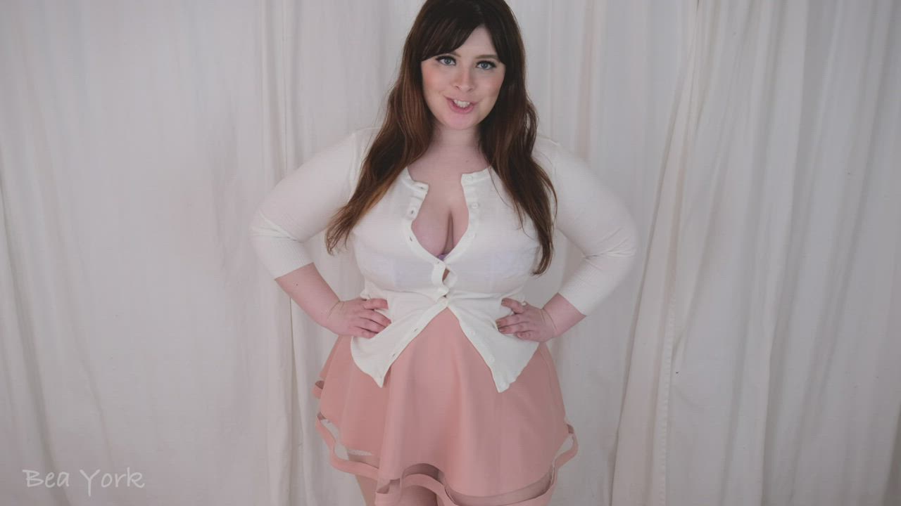 Little 20% off deal on all my videos over @ BeaYork.ManyVids.com 💕