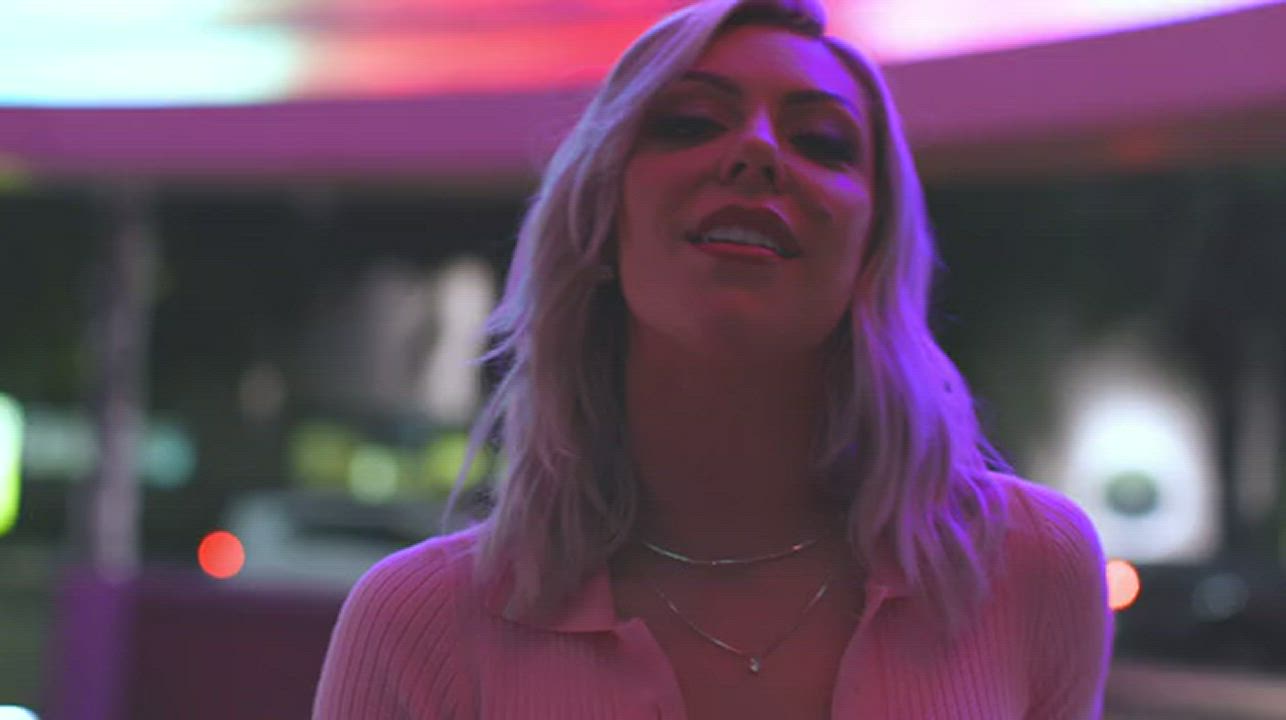 https://www.redgifs.com/watch/cadetbluenaughtydikkops