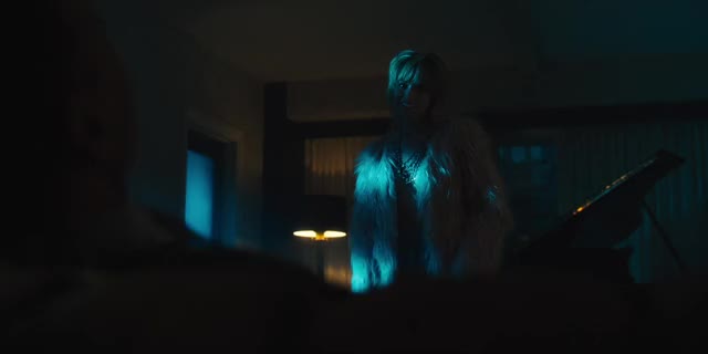 Gaite Jansen in Jett (TV Series 2019– ) [S01E02]