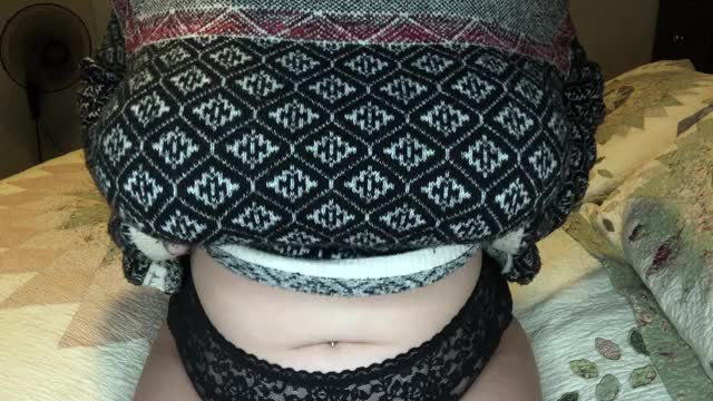 Sweater titty drop