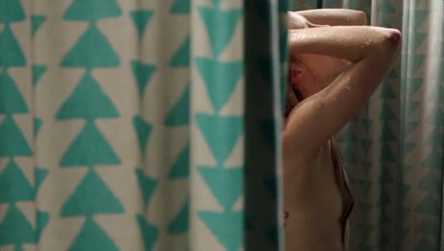 Taylor Schilling nude, Laura Prepon nude - Orange Is The New Black s01e01 (2013)