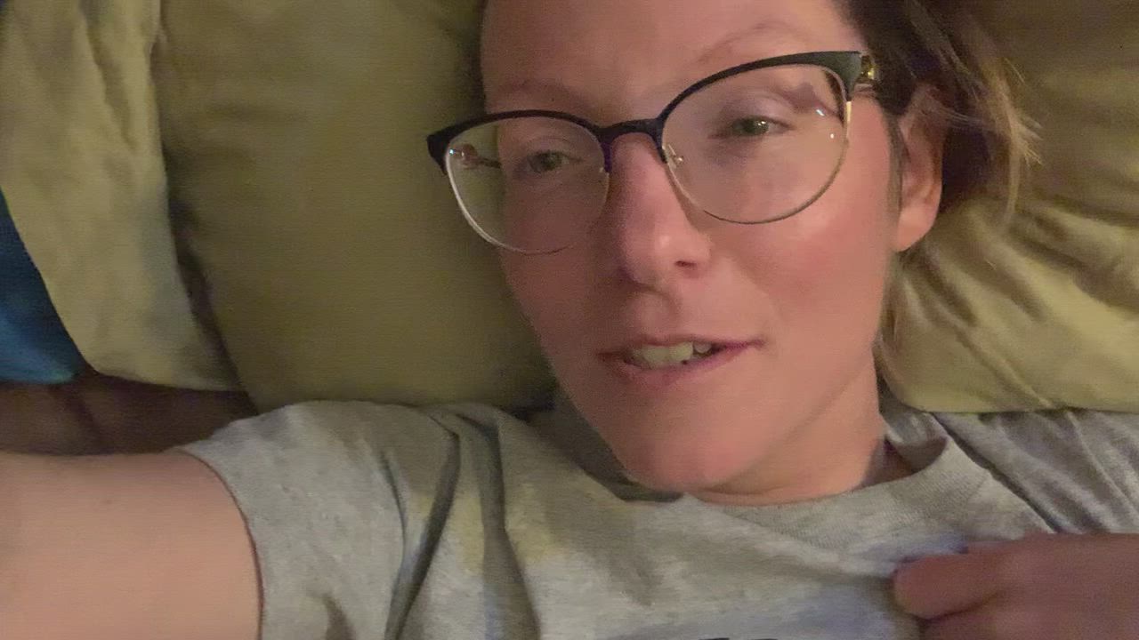 Boobs, butt and a sonic youth mash up shirt (42f)