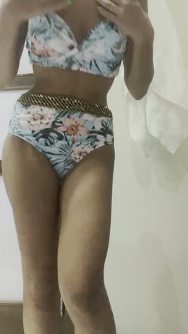 am i the only one who get's horny just by wearing a bikini