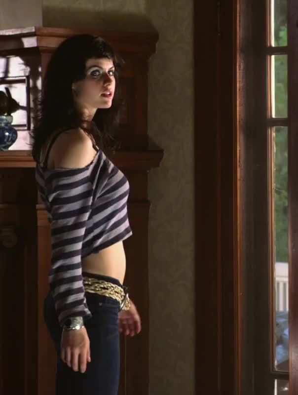 Alexandra Daddario - Texas Chainsaw d 0 (1)