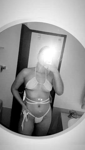 Sexy girl is live now
