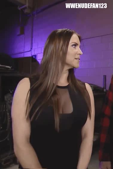 Stephanie McMahon gif