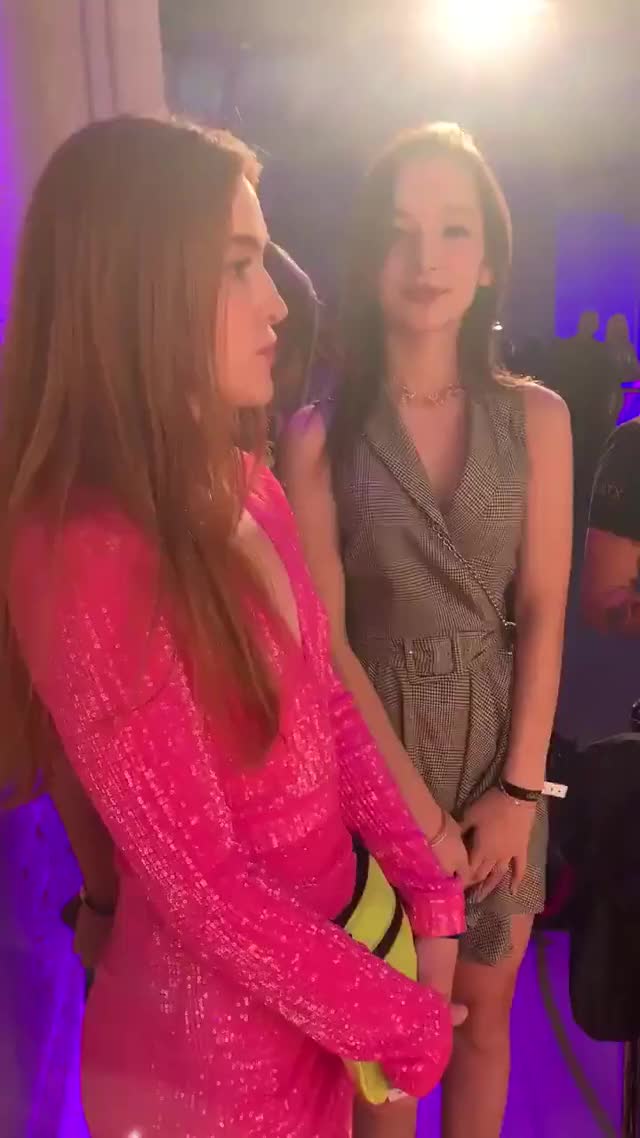 Jia Lissa & Ellie Leen