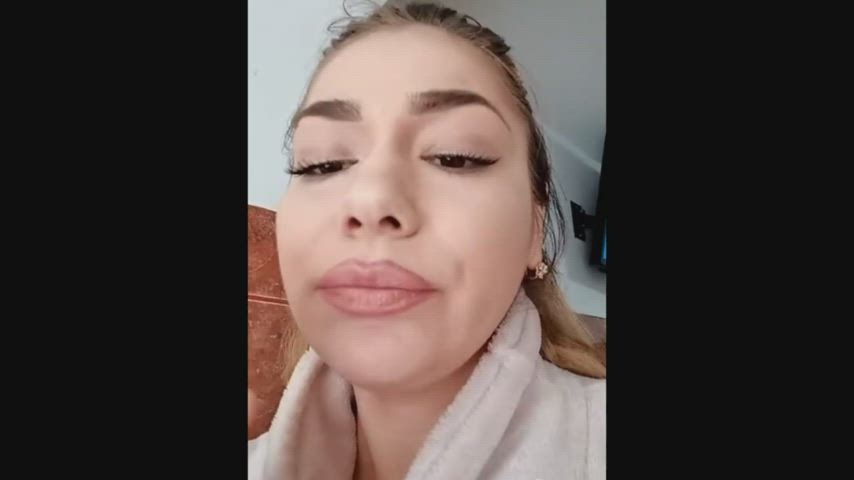 Big Nipples Big Tits Candid Natural Tits Nipples Pretty Robe Smoking gif