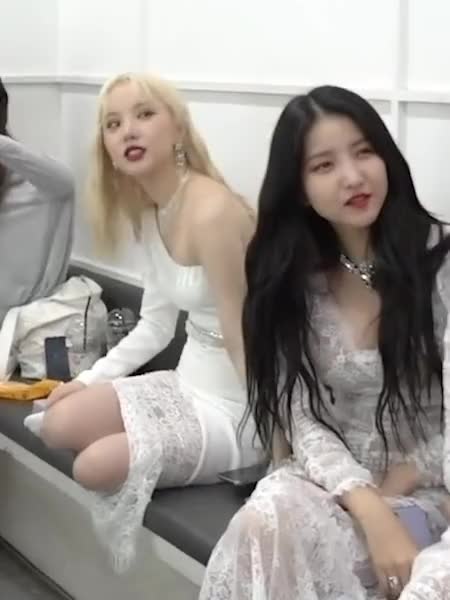 Gfriend Eunha's soft little boob!