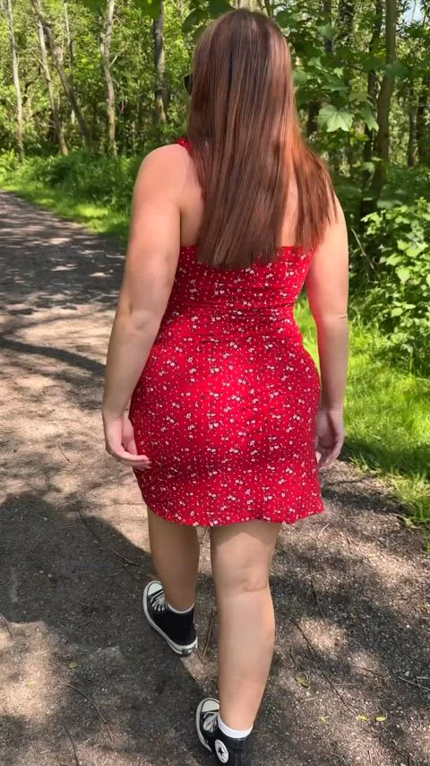 amateur ass booty nsfw onlyfans outdoor petite thick tiktok r/fuckoutdoors gif