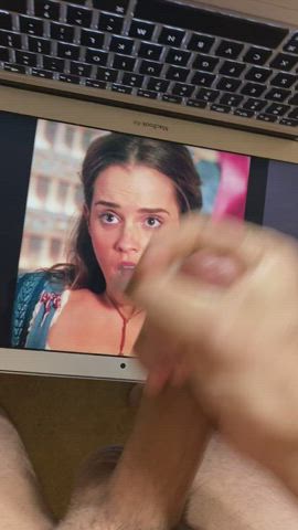 giving emma watson the load she deserves