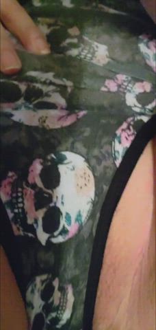 She's been aching for a tease ??