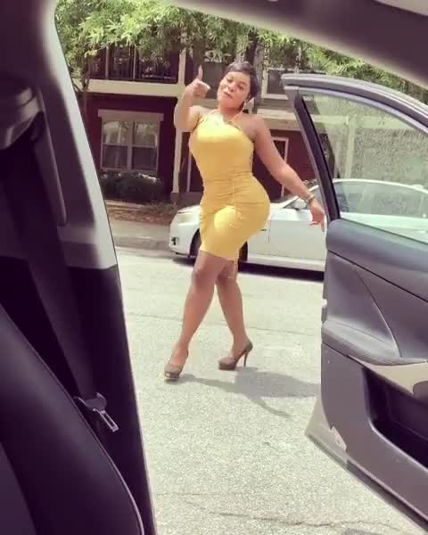 Before eating @_atlantabreakfastclub today ...about to have a hot girl breakfast