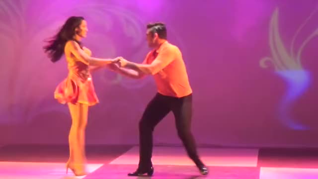 Lambada - Dancers Átila Amaral & Aline de Barros  - Brazilian Dance